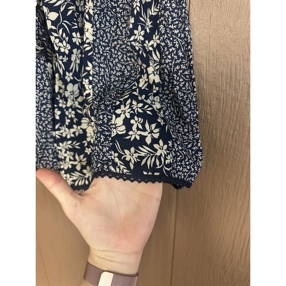 Angie Mixed Floral Print Flowy Embroidered Shorts Size Large NWT Blue‎ White - Picture 4 of 6